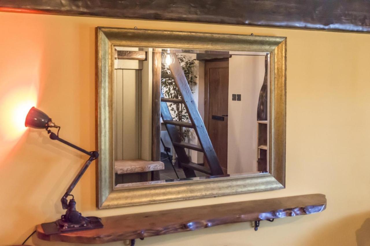 Fern Cottage - Luxurious 1 Bedroom - Blossom Farm Johnston Esterno foto